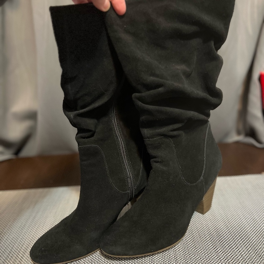 Woman’s black calf boots, size 9 1/2